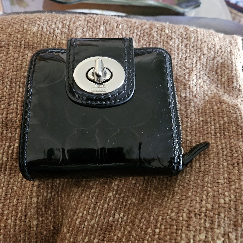Vintage black patent leather coach wallet with turn latch